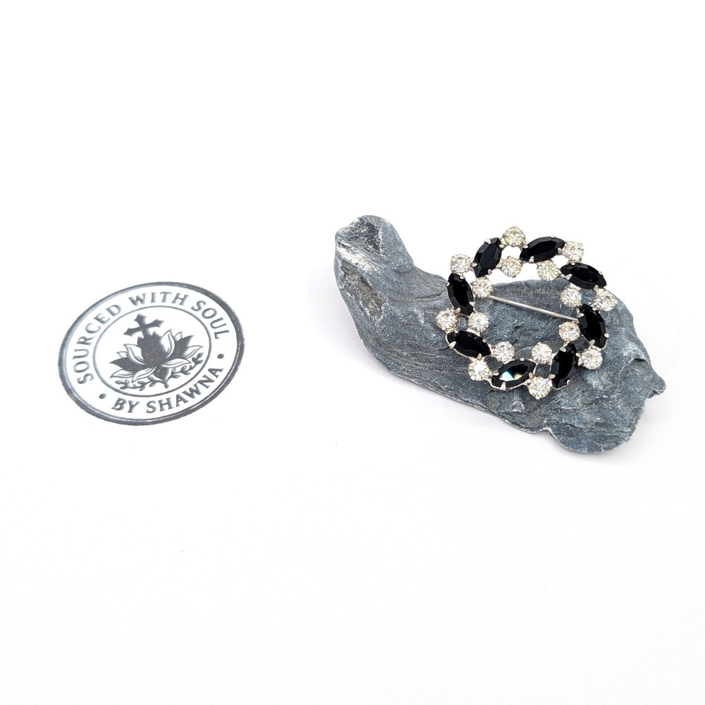 B. David Brooch Wreath Pin Rhinestone Vintage Marquise Round Silver Tone Black